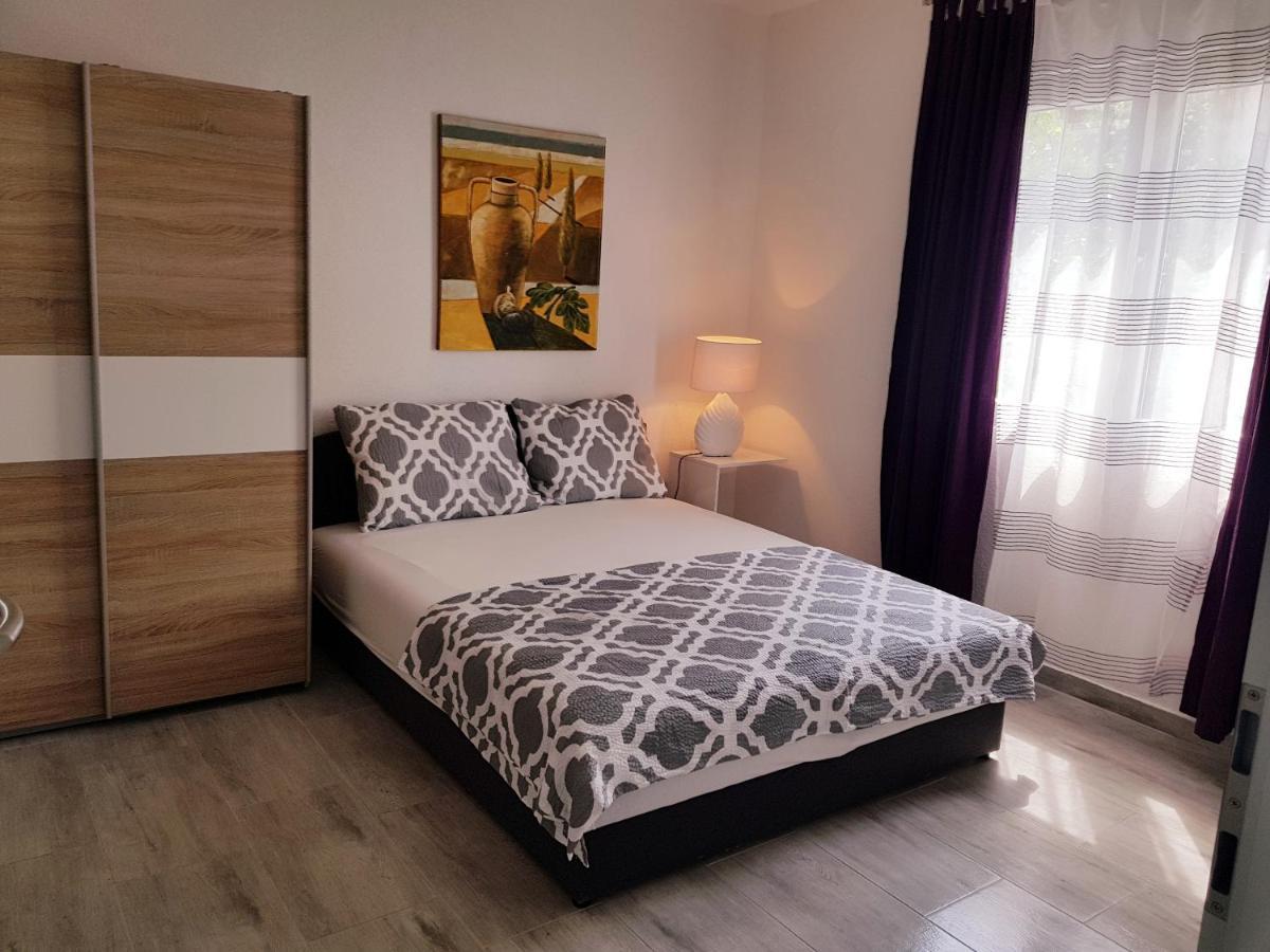 Apartmán Pink Paradiso Rogoznica  Exteriér fotografie